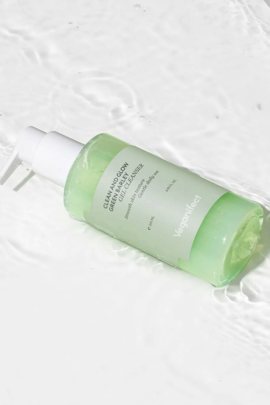 Veganifect. Clean & Glow Green Barley LHA Gel Cleanser